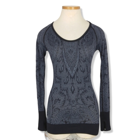 Athleta Active Long Sleeve Top Size XS - Picture 2 of 9